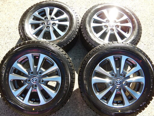 エスクァイア純正　１５インチ　溝たっぷりスタッドレス付き　ノア、ＶＯＸＹ