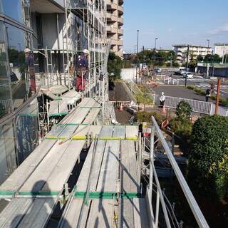 【他にない好条件/鳶職/日給16000円以上】経験によってはもっと出します/交通費支給の画像