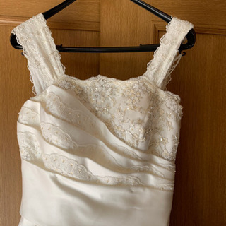 ウエディングドレス 二回使用、クリーニング済み