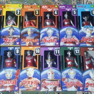 遠方発送可能！　ウルトラヒーローシリーズ・２０００年版　４０体セットの画像