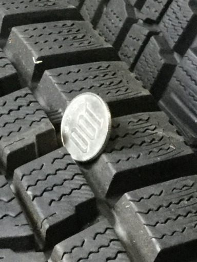 中古　スタッドレス　235/65R18   DUNLOP　GRANDT REK  SJ7   アルミホイール 付き　４本