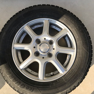 YOKOHAMAスタッドレスタイヤの画像