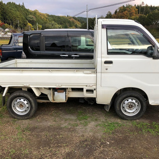 便利な軽トラ、ハイゼットトラック4WDの画像