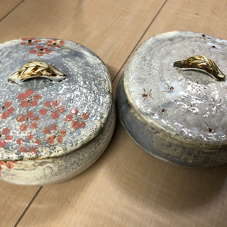 陶器ペア　入れ物
