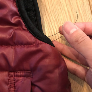 フーセンウサギ 中綿 ベスト フードつき ダウン風 90センチ ベビーの画像