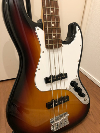 エレキベース 中古 本体、ケース のみ