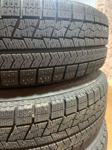 165/70R14ブリジット VRX スタットレスタイヤ1万8000円