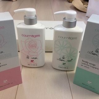 クレージュ courreges ボディーソープ2本&詰め替え2本セットの画像