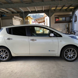 リーフH24年式 車検令和3年5月 11万キロの画像