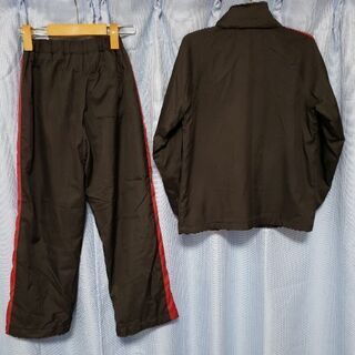 差し上げます😃(キッズ用)上下セット→サイズ130の画像