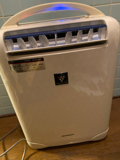SHARP シャープ 除湿機 CV-B100