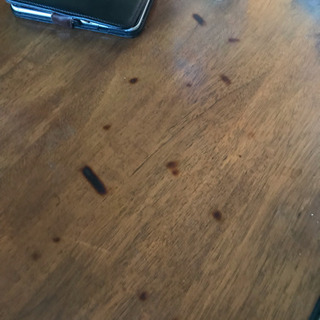 丸型アンティークなダイニングセットです。の画像