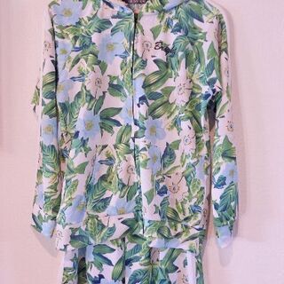 ボタニカル柄メッシュパーカー&ショートパンツセット