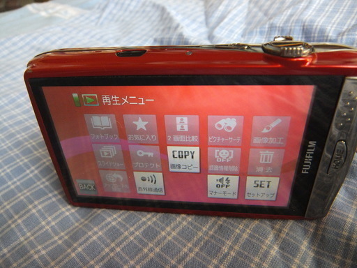 フジフイルム 富士フイルム finepix 　Z900EXR 　動作良好 赤　マルチ充電器新品付　　送料込み