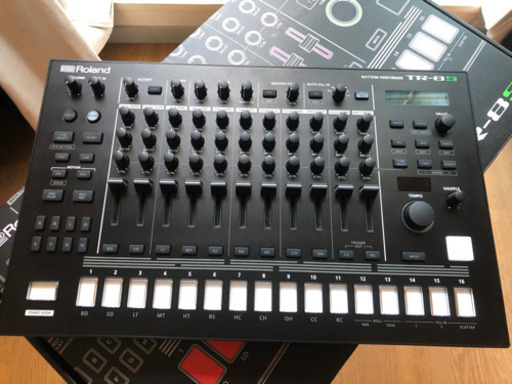 class3 32GB SD付き！tr8s Roland TR-8S ローランド