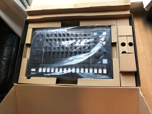 class3 32GB SD付き！tr8s Roland TR-8S ローランド