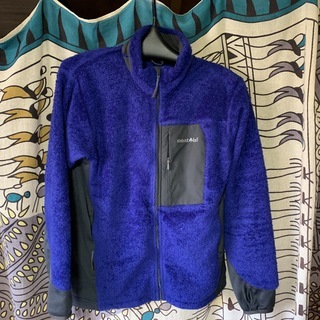 モンベルのフリースジャケット