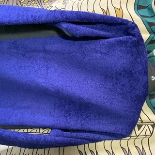 モンベルのフリースジャケットの画像