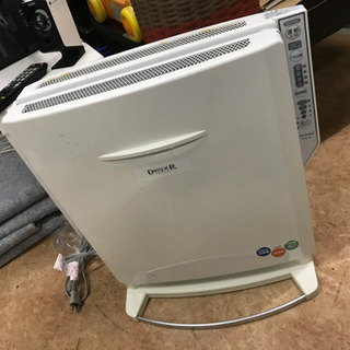 TOYOTOMI(トヨトミ) 遠赤外線電気パネルヒーター中古　リ...