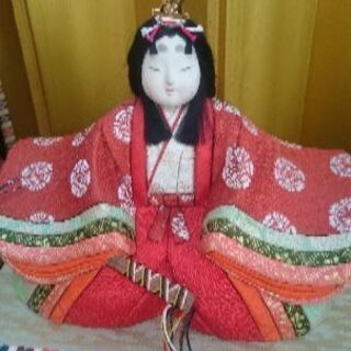 二段ひな人形の画像