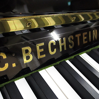 展示中　中古ピアノ2017年製（現行モデル）美品　C.ベヒシュタイン　コンサートレジデンス　クラシック118の画像