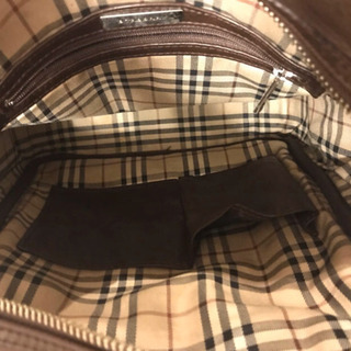 Burberryのラムレザー ショルダーバッグの画像