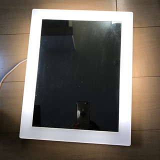 ライト付きスタンドミラー