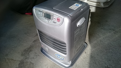小部屋用 小型 ファンヒーター 10年製 DAINICHI ダイニチ FW-256S 2.5kw 木造～6畳 内部清掃済み 山形発①