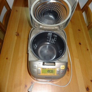 0.5～5.5合 IHジャー炊飯器　Panasonic SR-HC101の画像
