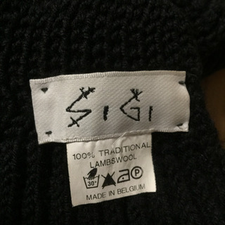 men's ニットマフラー  ベルギー製 (未使用に近い)の画像