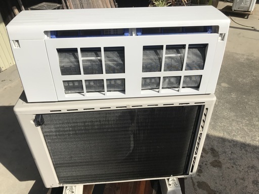 ★２０１３年式★高機能ルームエアコン４ｋｗ★２７８００円★自動掃除機能★音声機能
