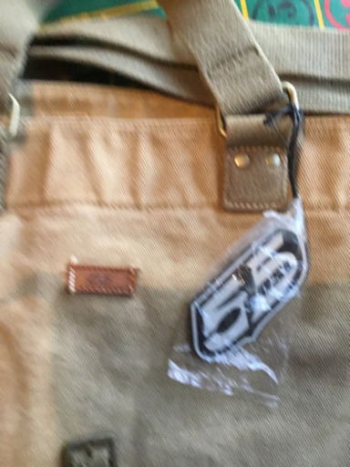 DIESEL BAG.  大きめのラフなバッグ未使用です　