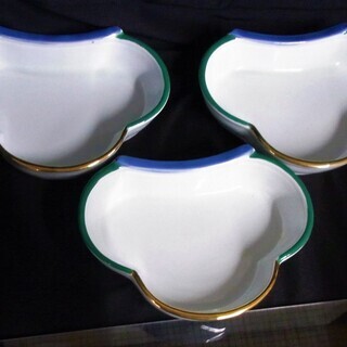 松の小皿　陶器 3点セット　直径１７０ｍｍの画像
