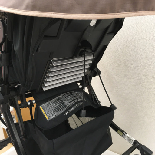 コンビ ホワイトレーベル ディアクラッセ オート4キャス エッグショック FE500