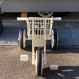 (取引中)無印良品の三輪車　復刻タイプ　カゴつきの画像