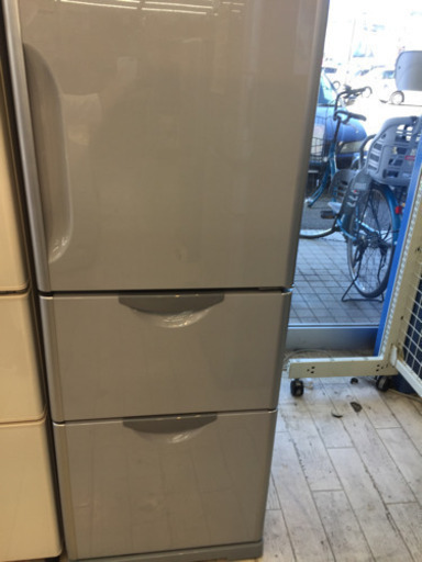 お買い上げありがとうございます。11/21東 和白   HITACHI   265L冷蔵庫   2013年式  R-S270DMV   自動製氷   真空チルドで新鮮に保てます