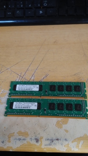 （交渉中）デスクトップメモリ　PC3-12800U 2GB　2枚セット