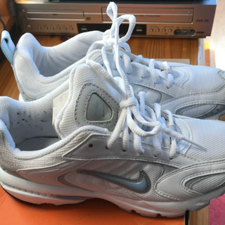 NIKE ランニングシューズ　23.5cm used✨美品