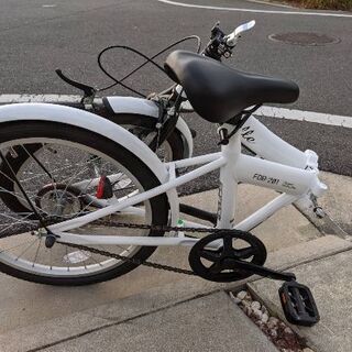 折りたたみ自転車の画像