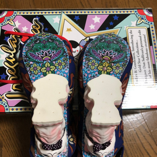 【新品、未使用】イレギュラーチョイス　猫　ヒール　ブルー　紺色