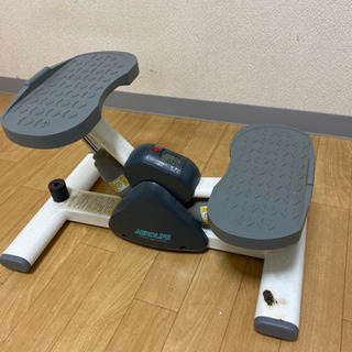 足踏み健康器具