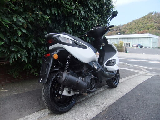 ADIVA アディバR125 スポーツ 中古実動車　販売証明書(ナンバー登録書類)　オイル交換後引渡し