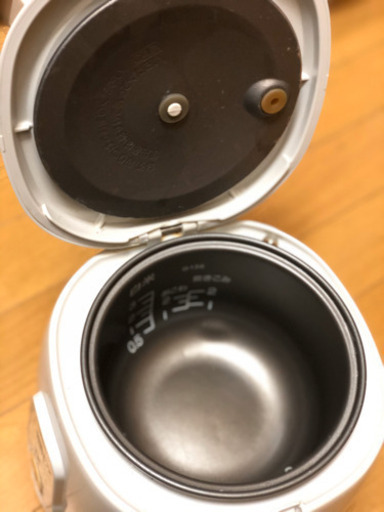 【格安】【期間限定】ZOJIRUSHI炊飯器