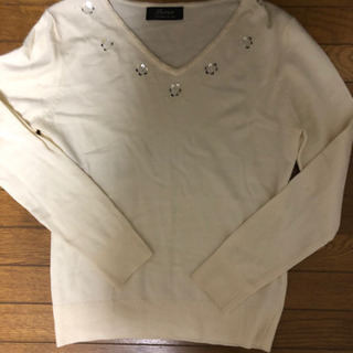 ビジューセーター