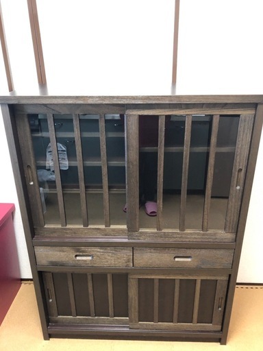 日本製の食器棚　3000円