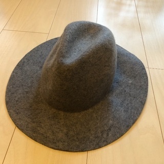 フェルトハット700円