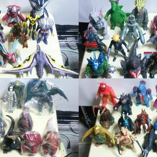 ウルトラマン怪獣ソフビ150体以上＋大量ウルトラマン、仮面ライダ...