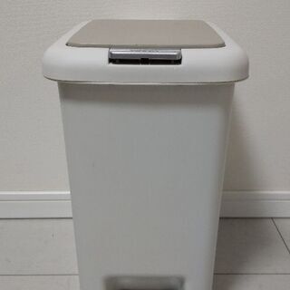 ニトリ『2WAYのゴミ箱』