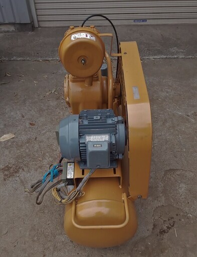 三相200V　コンプレッサーSP10D‐15TS　タンク容量65L　日置市　伊集院町