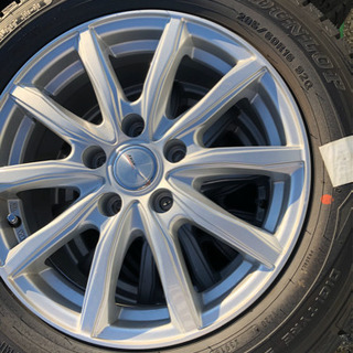 プリウスα 205/60/16スタッドレスホイールセット